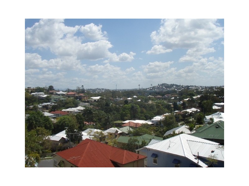 16 Wyndham Street, Herston QLD 4006