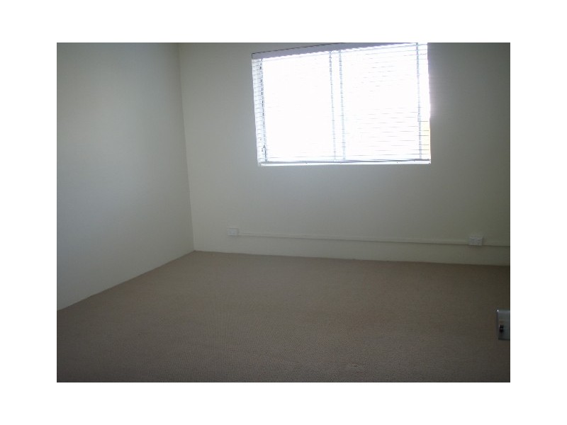 16 Wyndham Street, Herston QLD 4006