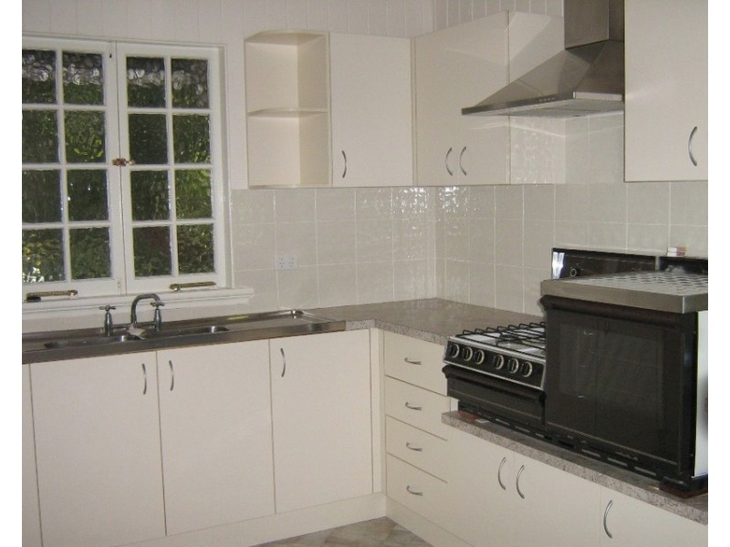 10 Hawthorne Street, New Farm QLD 4005