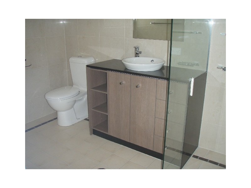 41 York Parade, Spring Hill QLD 4000