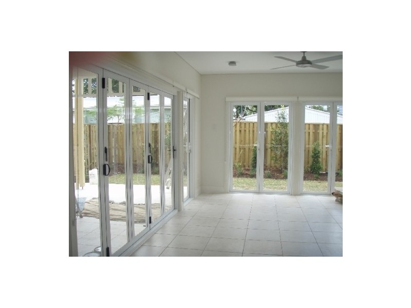 41 York Parade, Spring Hill QLD 4000