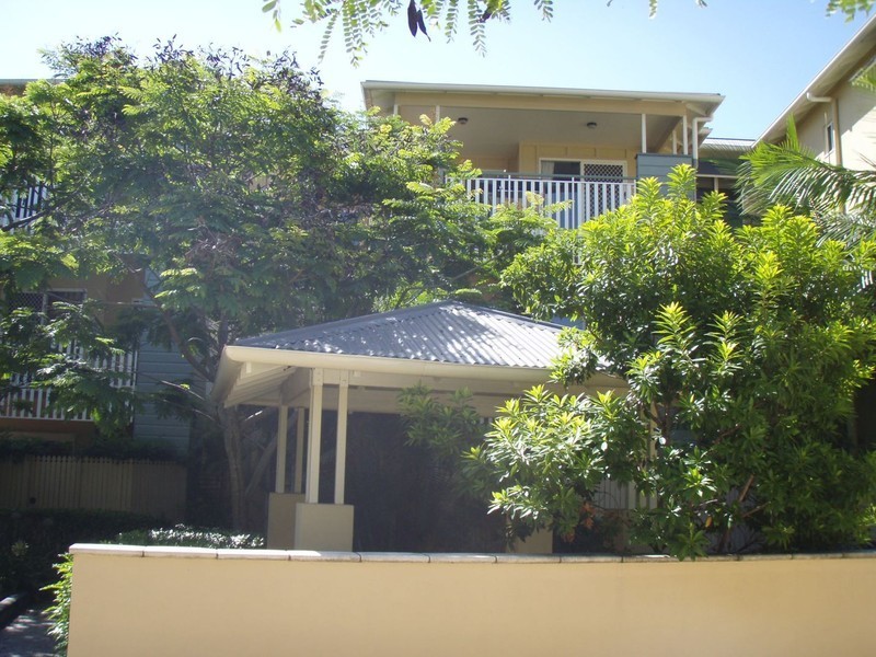 9/925 Brunswick Street, New Farm QLD 4005