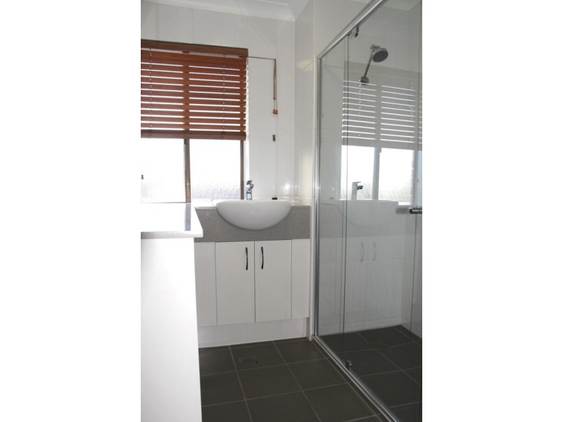 25 Merthyr Road, New Farm QLD 4005