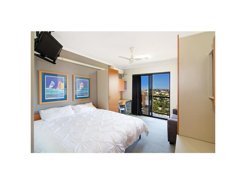9 Castlebar Street, Kangaroo Point QLD 4169