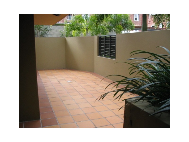 68 Beeston Street, Newstead QLD 4006