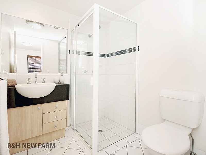 9/140 Commercial Road, Teneriffe QLD 4005