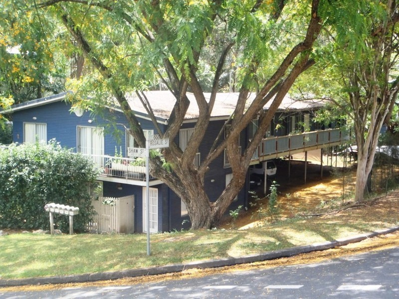 35 Shaw Street, Bardon QLD 4065