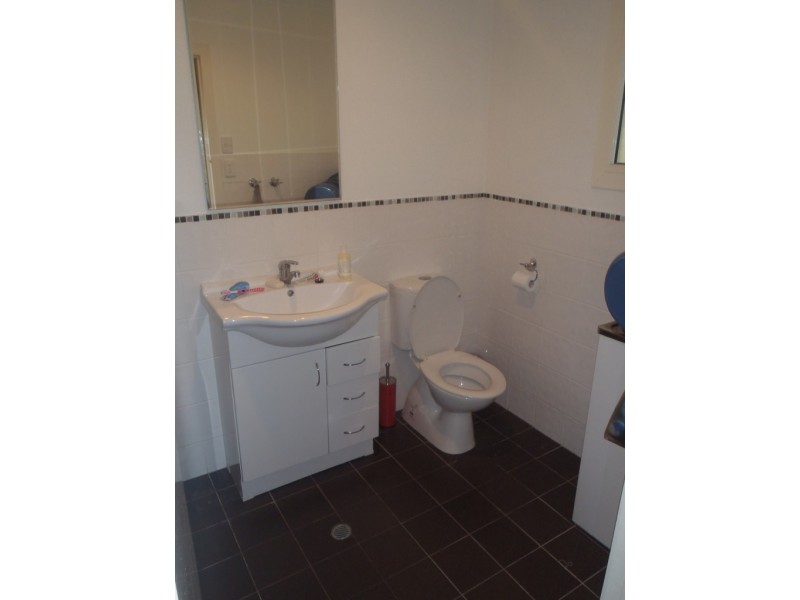 35 Shaw Street, Bardon QLD 4065