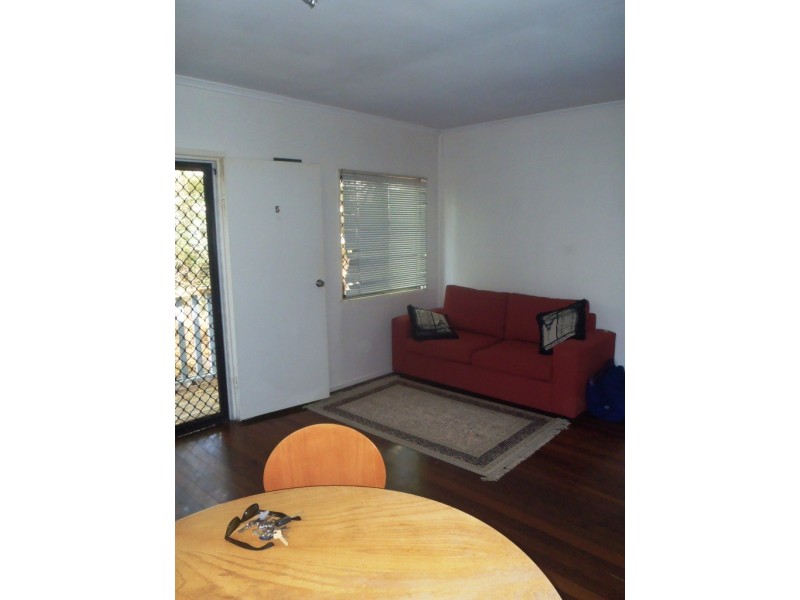 35 Shaw Street, Bardon QLD 4065