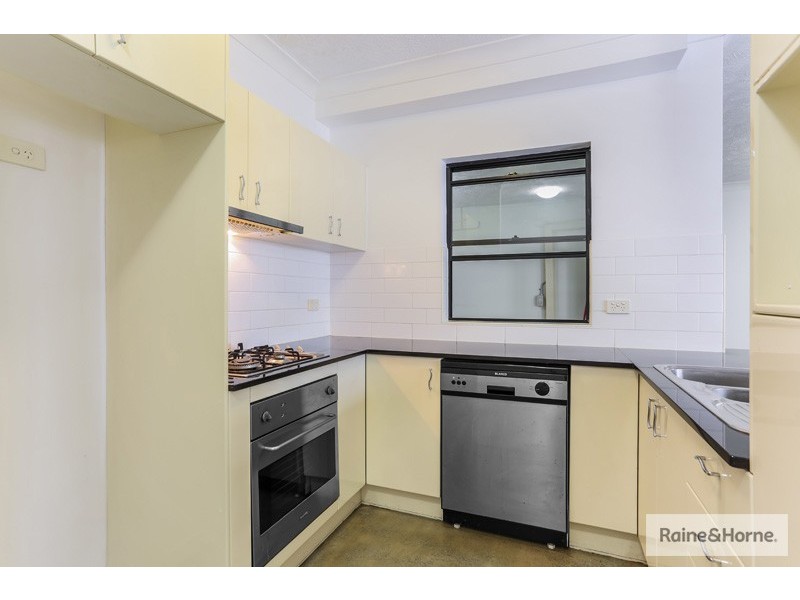 8/120  Commercial Road, Teneriffe QLD 4005