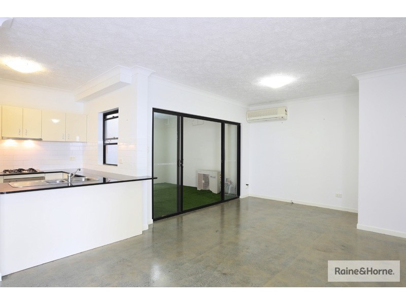 8/120  Commercial Road, Teneriffe QLD 4005