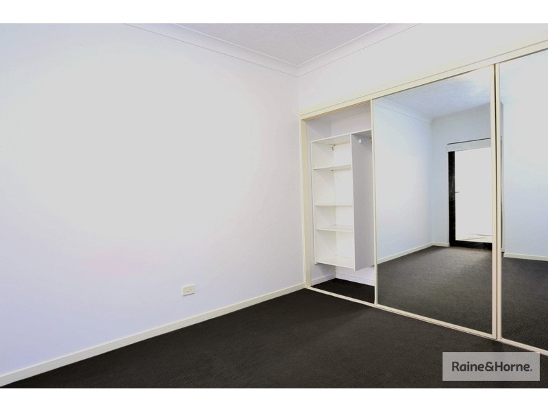 8/120  Commercial Road, Teneriffe QLD 4005