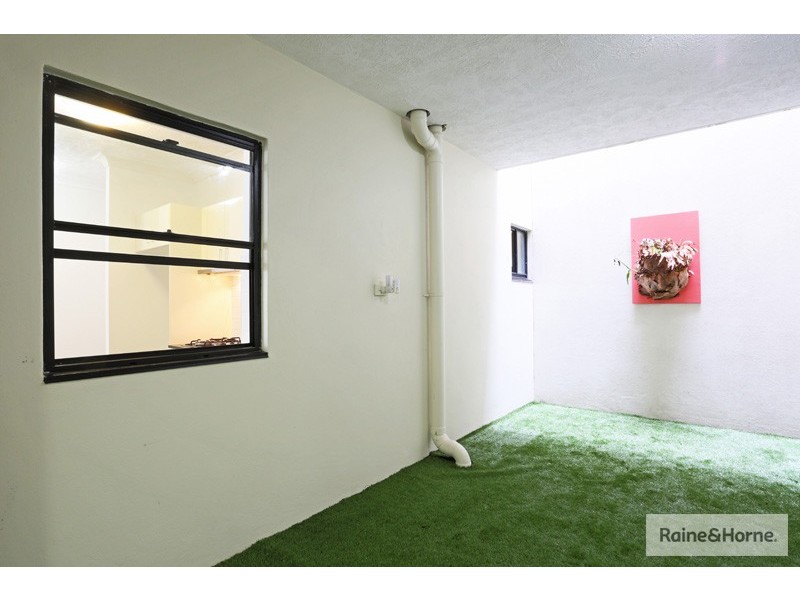 8/120  Commercial Road, Teneriffe QLD 4005