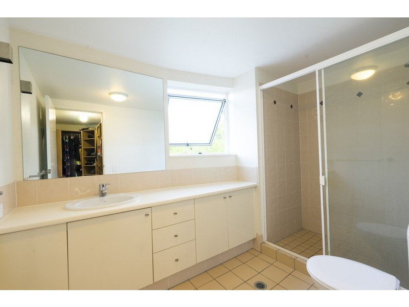 18/27 Vernon Terrace, Teneriffe QLD 4005