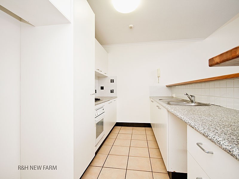 33/693 Brunswick Street, New Farm QLD 4005