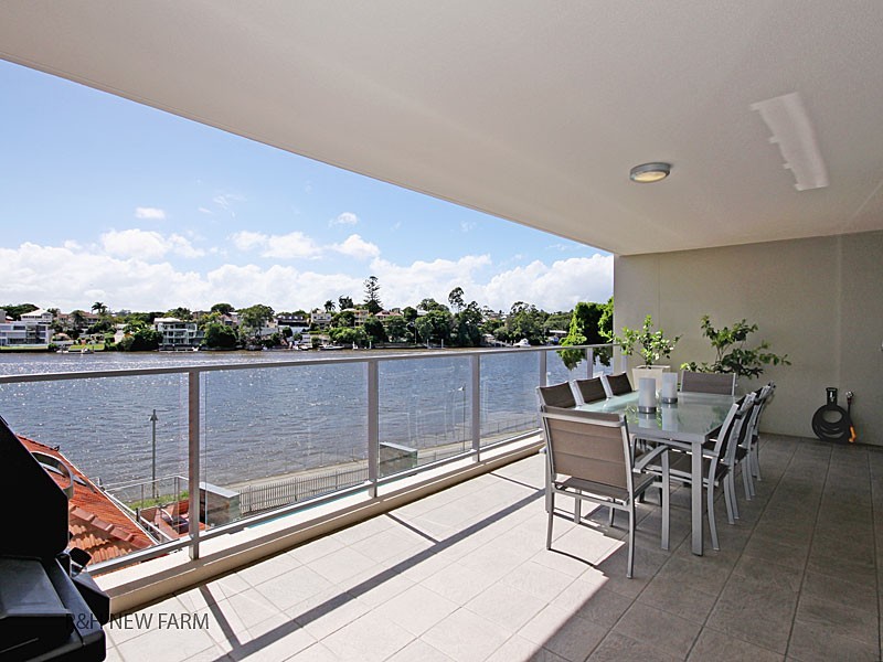 3312/30 Hollins Crescent, New Farm QLD 4005