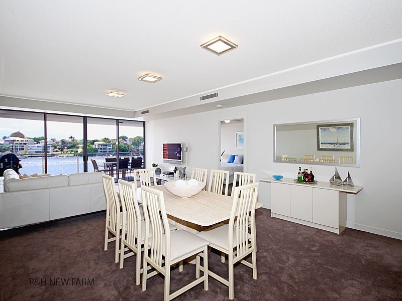 3312/30 Hollins Crescent, New Farm QLD 4005