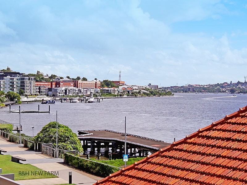 3312/30 Hollins Crescent, New Farm QLD 4005