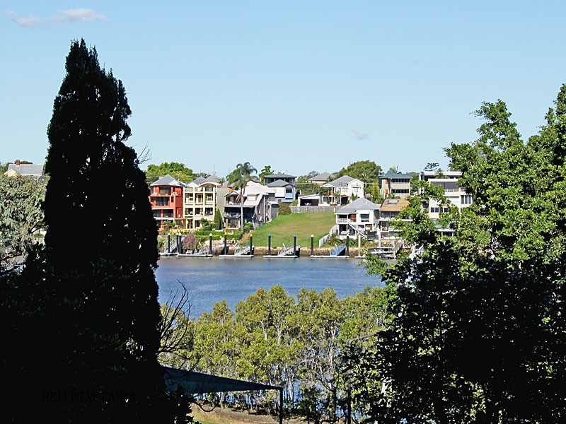 8/150 Oxlade Drive, New Farm QLD 4005