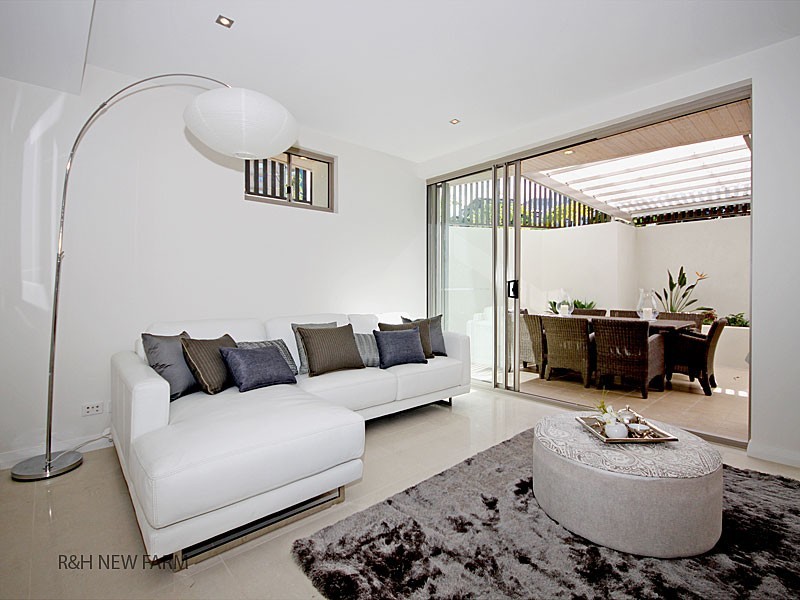 East Brisbane QLD 4169