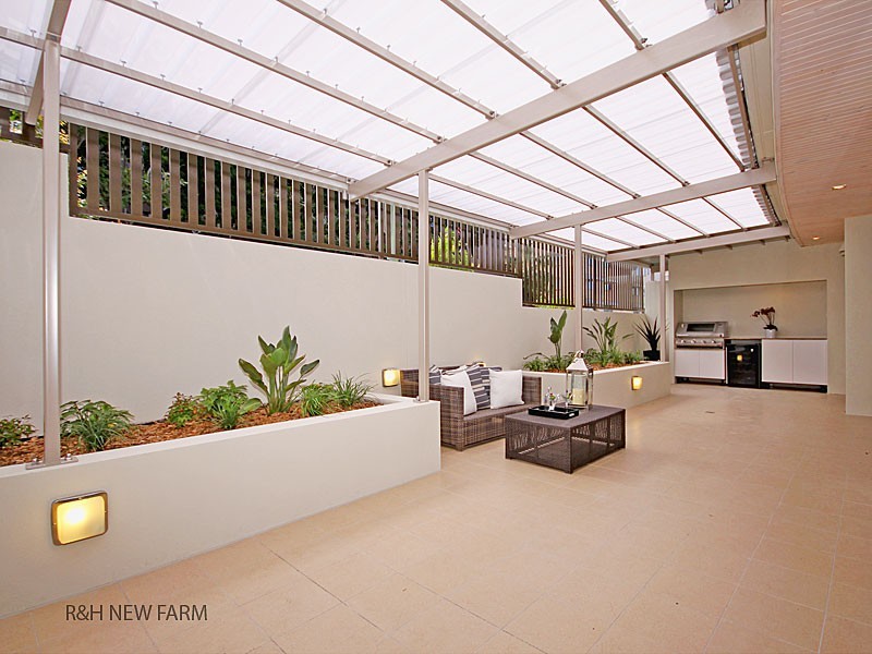 East Brisbane QLD 4169