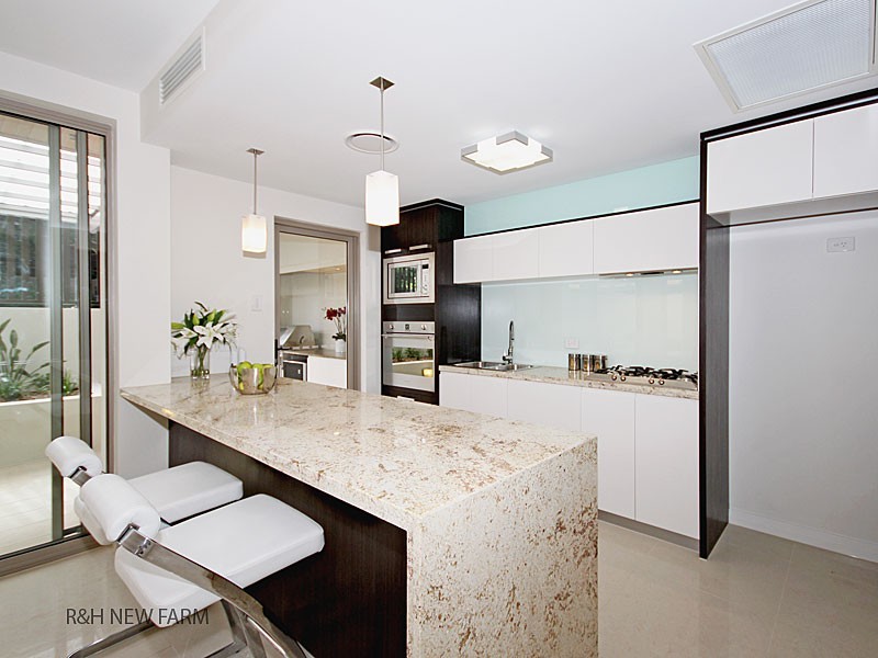 East Brisbane QLD 4169