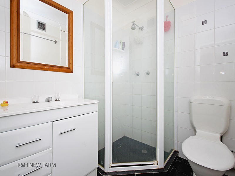 9/128 Langshaw Street, New Farm QLD 4005