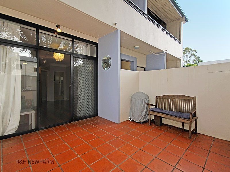 2/166 James Street, New Farm QLD 4005