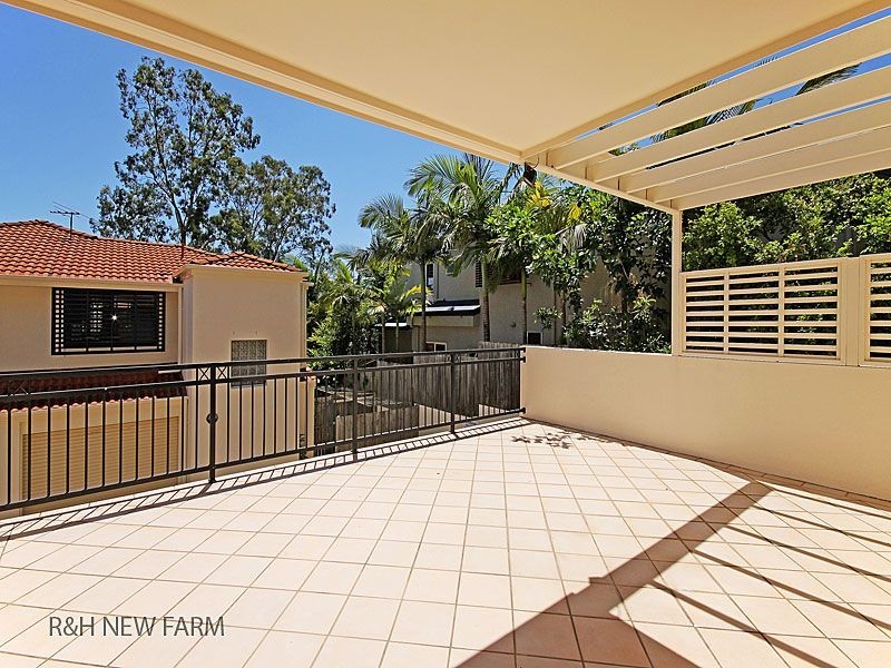 4/7 Indooroopilly Road, Taringa QLD 4068