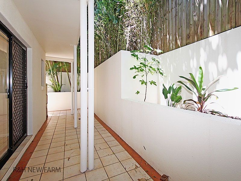 4/7 Indooroopilly Road, Taringa QLD 4068