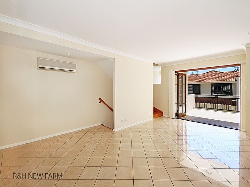4/7 Indooroopilly Road, Taringa QLD 4068