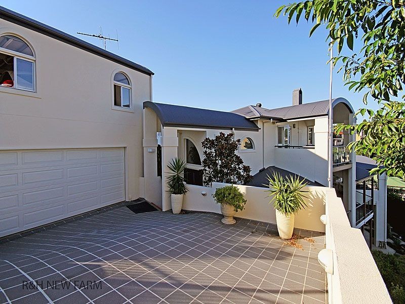 85 Hillside Crescent, Hamilton QLD 4007