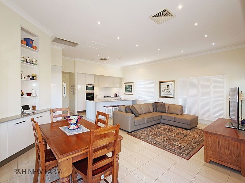 85 Hillside Crescent, Hamilton QLD 4007