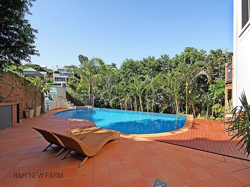 85 Hillside Crescent, Hamilton QLD 4007