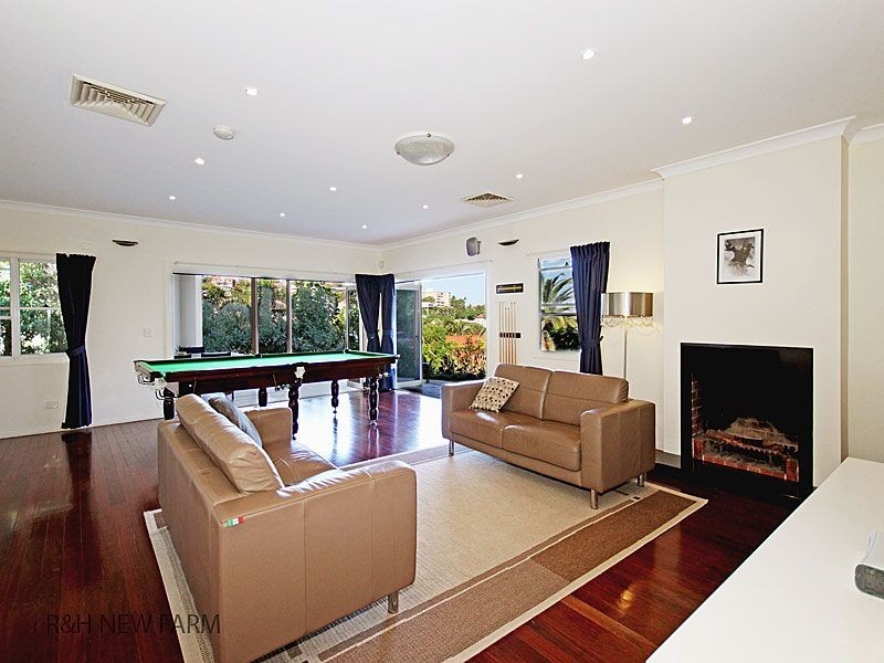 85 Hillside Crescent, Hamilton QLD 4007