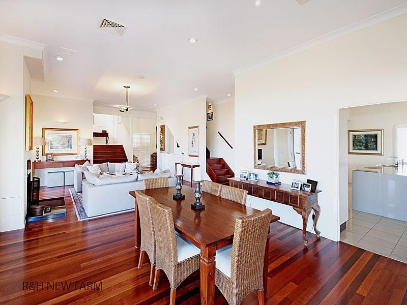 85 Hillside Crescent, Hamilton QLD 4007