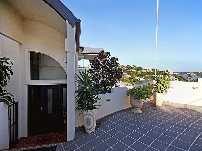 85 Hillside Crescent, Hamilton QLD 4007