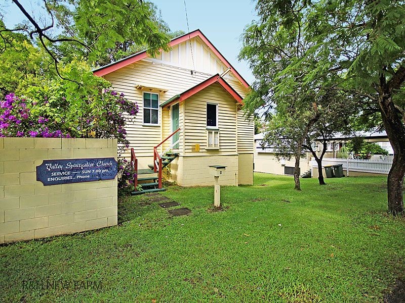 8 Thorne Street, Windsor QLD 4030
