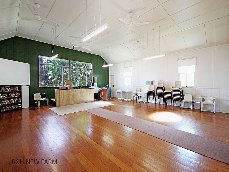 8 Thorne Street, Windsor QLD 4030