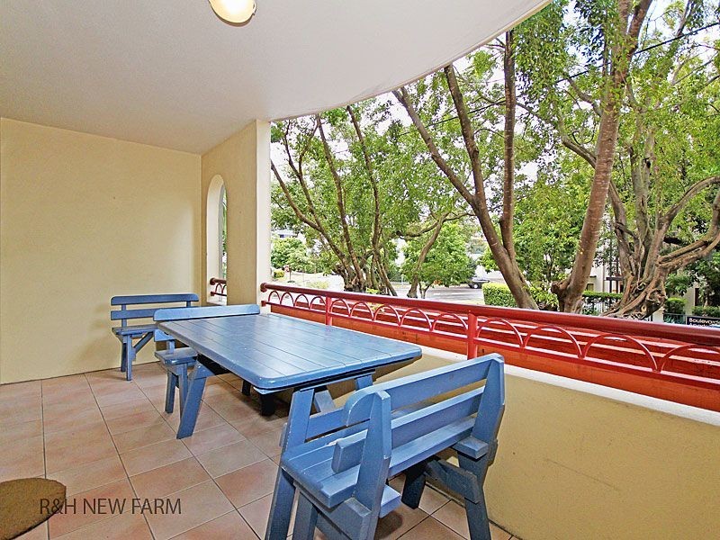 4/176 Sydney Street, New Farm QLD 4005