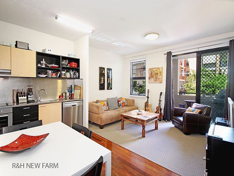 165/8  Dath Street, Teneriffe QLD 4005