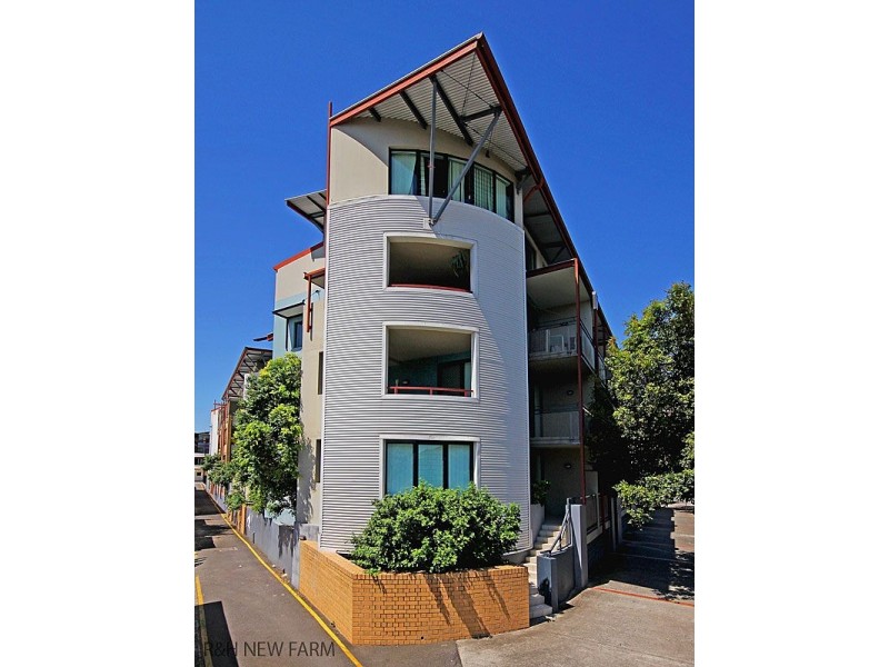 165/8  Dath Street, Teneriffe QLD 4005