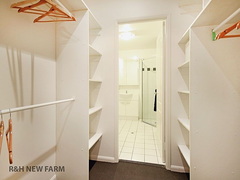 2/925 Brunswick Street, New Farm QLD 4005