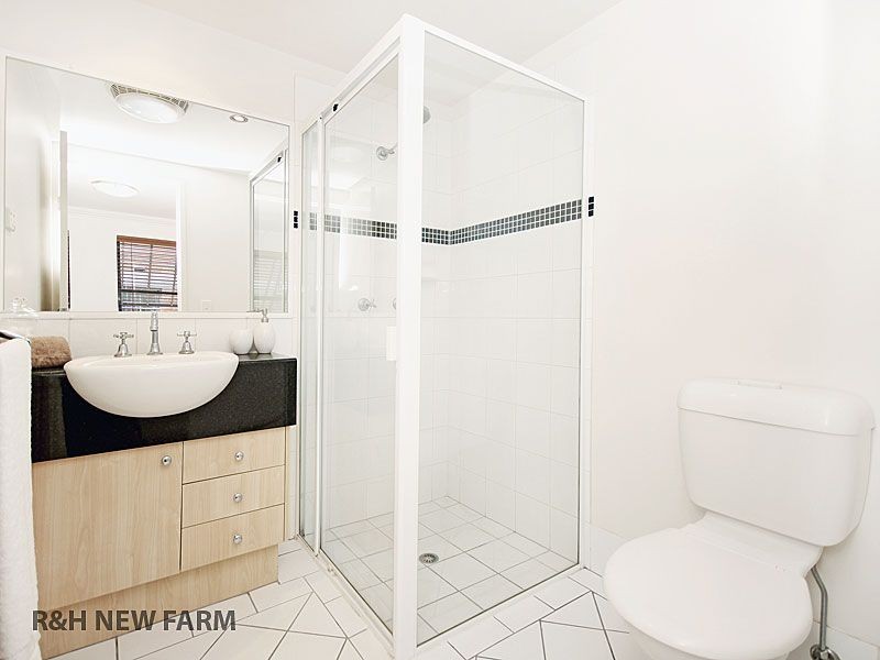 9/140 Commercial Road, Teneriffe QLD 4005