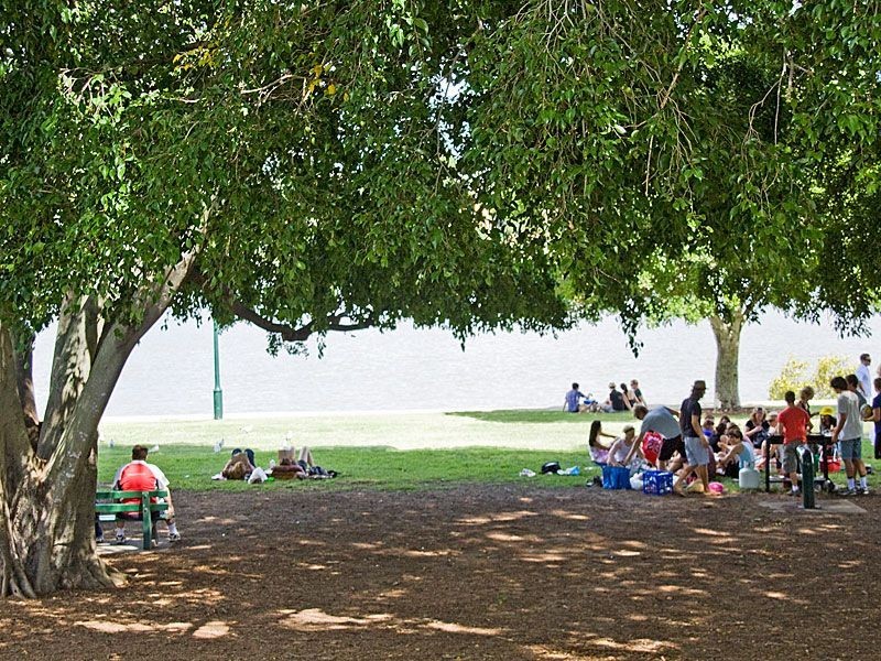 17/120 Sydney Street, New Farm QLD 4005