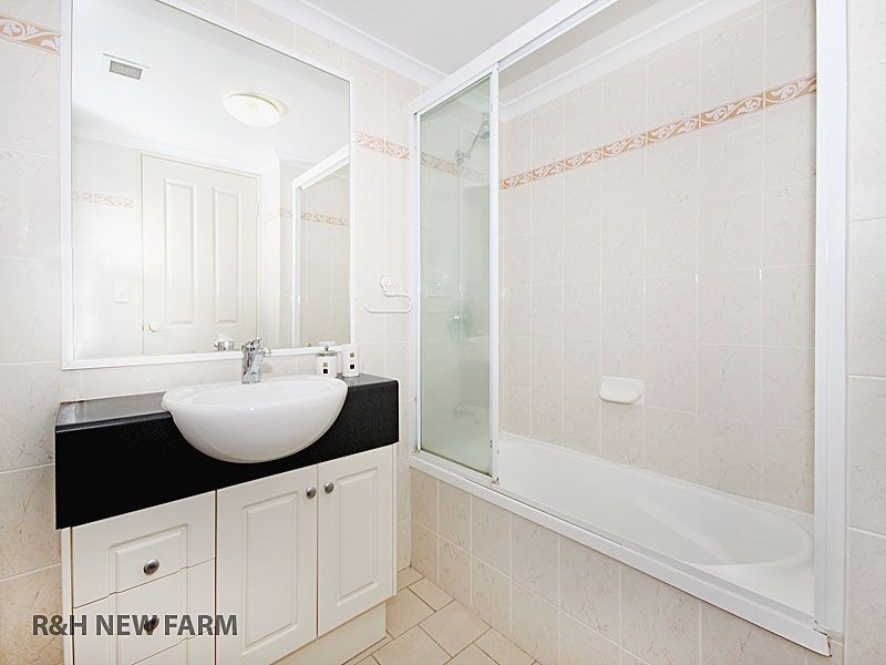 4/1023 Brunswick Street, New Farm QLD 4005