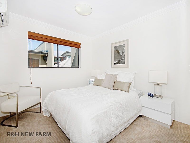 12/140 Commercial Road, Teneriffe QLD 4005