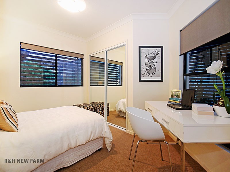 8/37 Moray Street, New Farm QLD 4005
