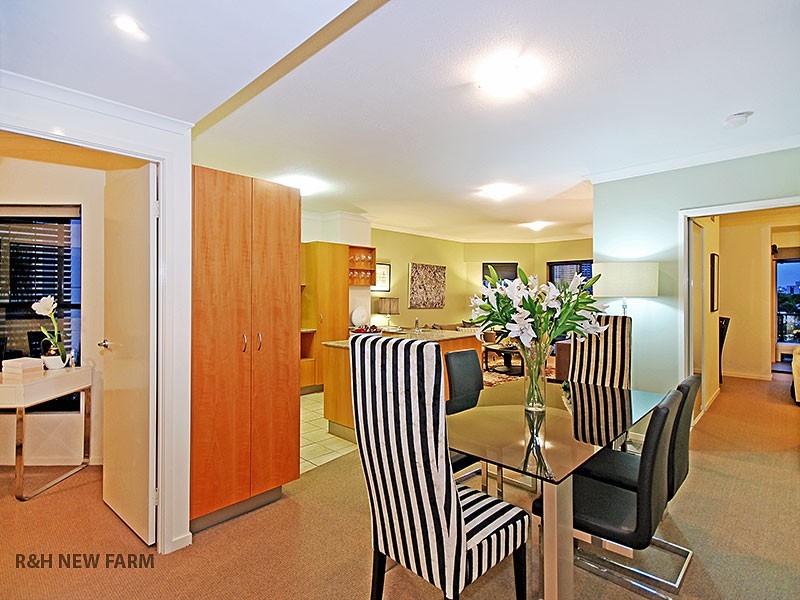 8/37 Moray Street, New Farm QLD 4005