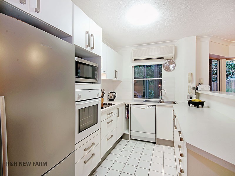 3/102 Langshaw Street, New Farm QLD 4005